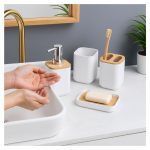 Kit para Baño x4 Dispenser de jabón Vaso Jabonera Porta Cepillo Plástico y Bambú - Image 4